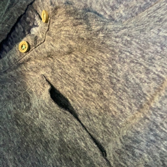 Women’s Roxy Shirt - Picture 5 of 10